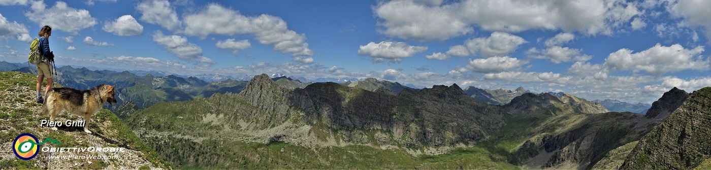 69 Vista sulla vallata d'Aviasco col Lago Colombo.jpg